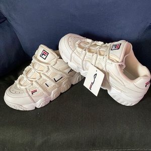 New Fila sneakers 7.5